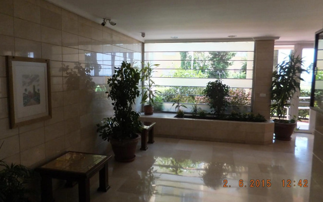 Estepona Port Apartment