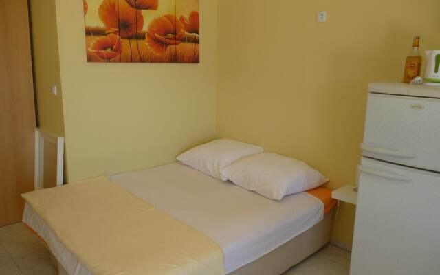 Apartments Niko-by the Beach