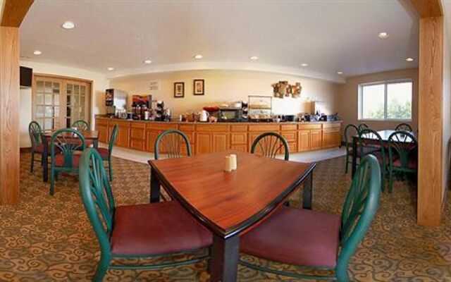 Comfort Inn & Suites North Hays Area