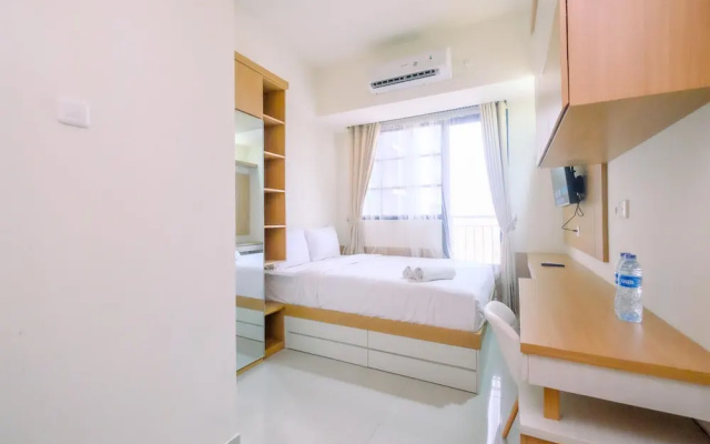 Good Choice And Strategic 2Br Without Living Room Evenciio Apartment