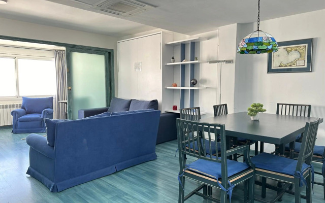 Agi Avenida Apartments