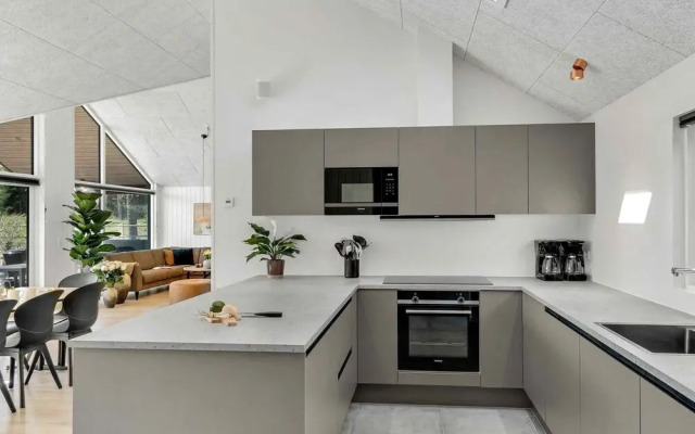 5 Star Holiday Home in Dronningmolle