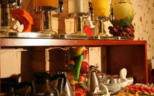 Hanoi House Hostel & Travel