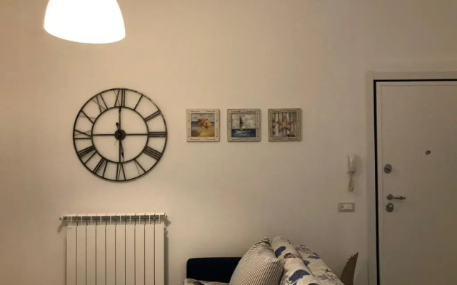 055 G&G house (011015-LT-2119)