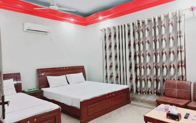 Royal Hotel