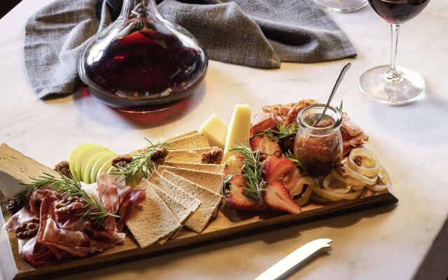 Mineral Springs Hotel