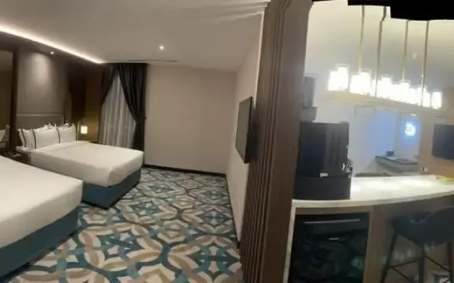 Christee Suites Hotel