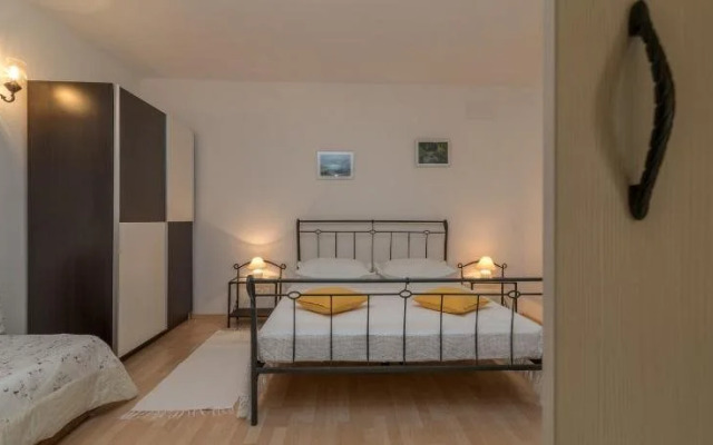 Šmuketa in Trogir Haus für 4 Personen