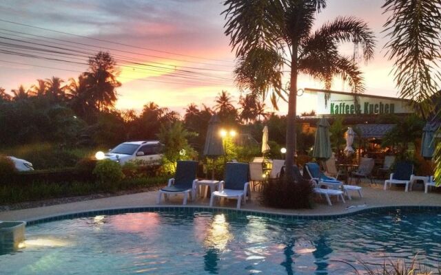 Coconut Homes & Cafe