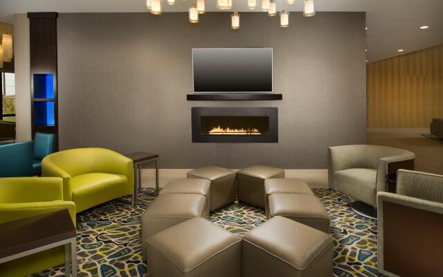 Holiday Inn Express & Suites Waco South, an IHG Hotel