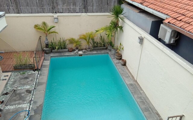 Loven Sanur Guest House
