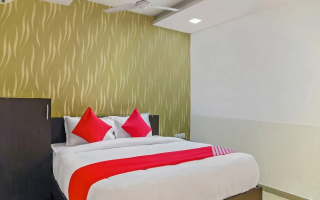 Hotel Jay Radhe by OYO Rooms