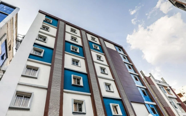 Rain Tr33 Hotel by OYO Rooms