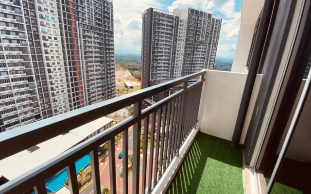 Homestay Ustazah @Residensi Adelia Bangi Avenue