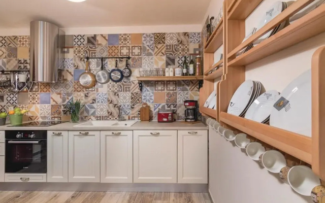 Stunning Home in Nedescina With Sauna, Wifi and 6 Bedrooms