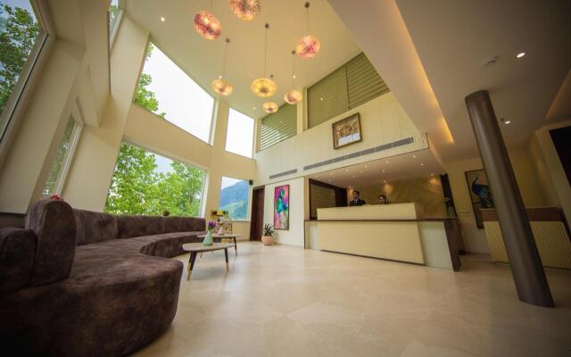 Justa Grand View Resort & Spa, Manali