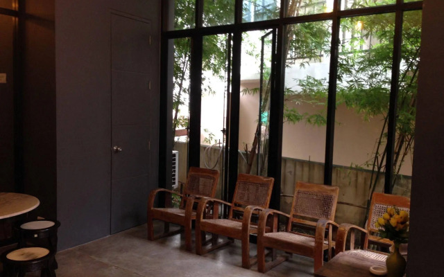 Arch Club Hotel