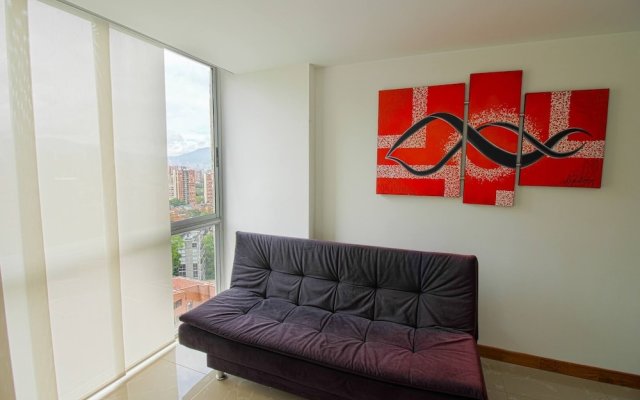El Tesoro Studio Apartment High Floor 16