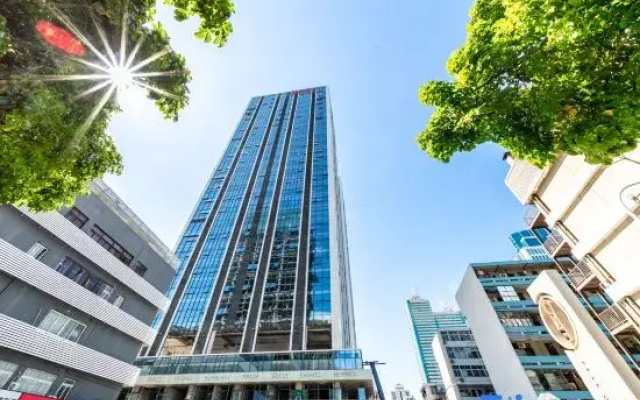 Boruisi Executive Apartment (Shenzhen HuaqiangBei yannan Subway Station Branch)