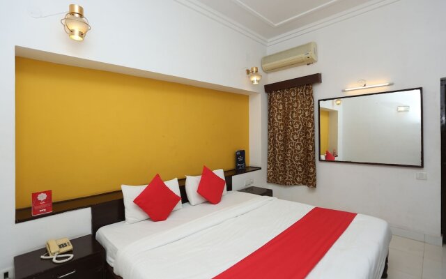 OYO 2877 Hotel Narayana Palace