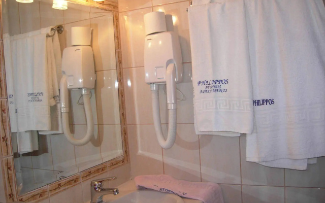 Philippos Studios & Apartments