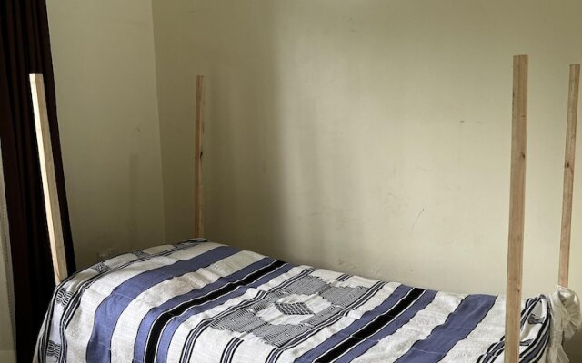 Inviting 3-bed House in Akright City Jennifers