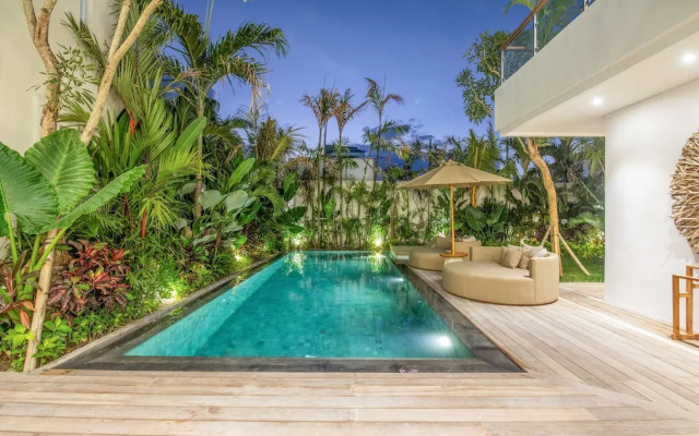 sol N1 Incredible 4 Bds Villa Near Finns Club