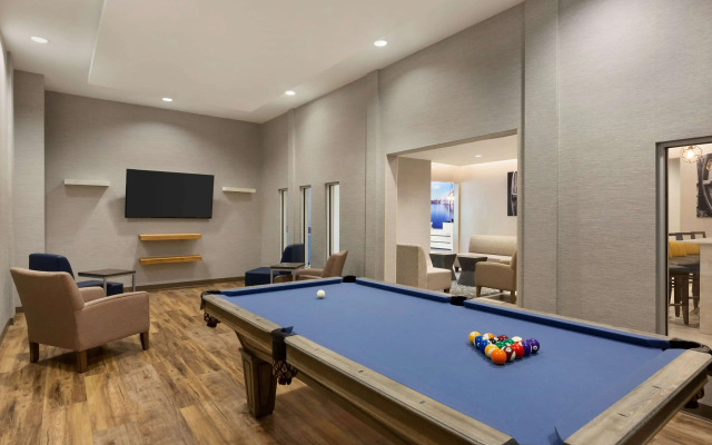 La Quinta Inn & Suites by Wyndham Rock Hill