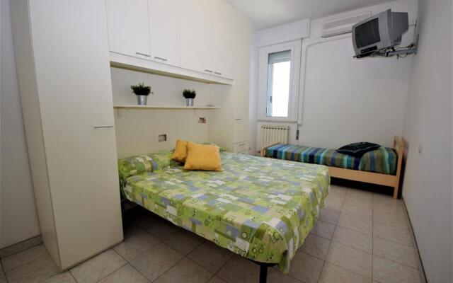 ELENA ATTICO con TERRAZZA, SOLARIUM VISTA MARE e piscina condominiale