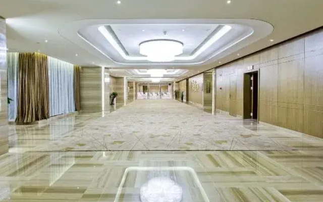 Yingtang Fontainebleau Hotel