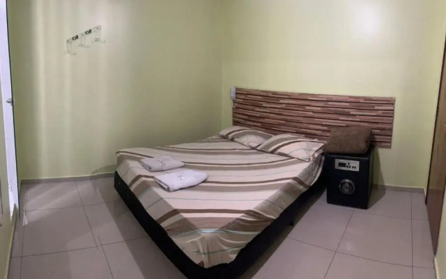 Colt Hotel