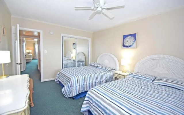 Towers 402 2 Bedroom Condo by RedAwning