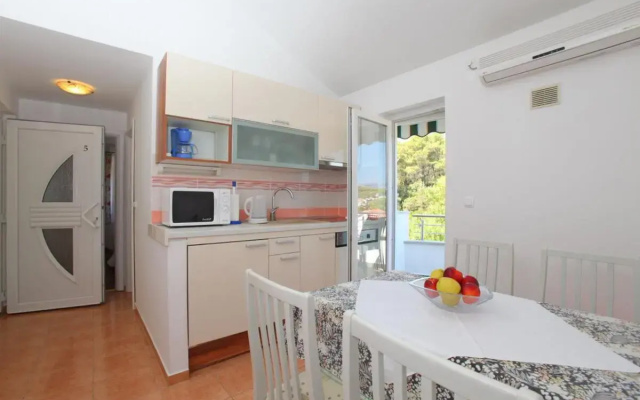 Apartments Jole - 70m from the sea