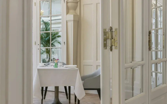 Tiara Astoria Brussels