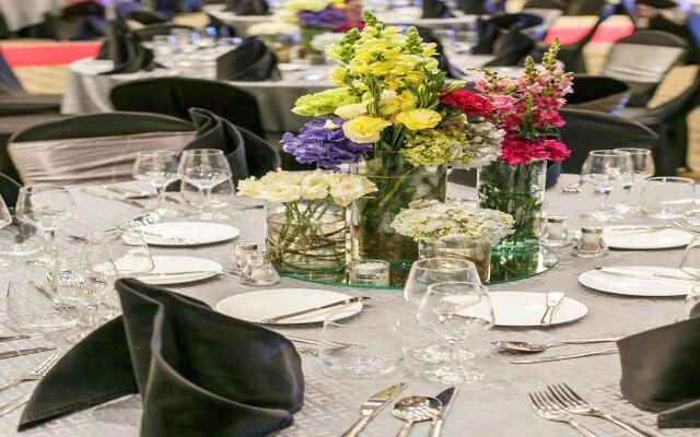 Novotel Manila Araneta City Hotel