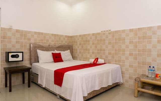 RedDoorz Near Gili Trawangan Port – Guest Rooms – Gili Trawangan