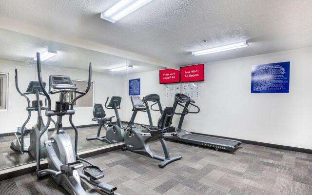 Red Roof Inn PLUS+ & Suites Savannah - I-95