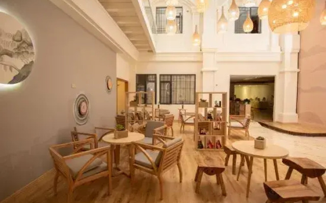 Shangshan He Li Yunqi HotSpring Hotel