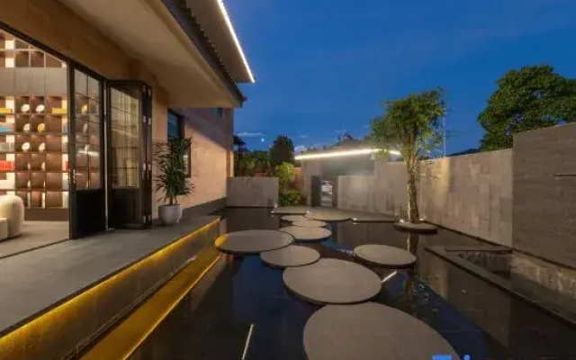 Wangyunxuan Hot Spring Homestay (Tengchong Century City Branch)
