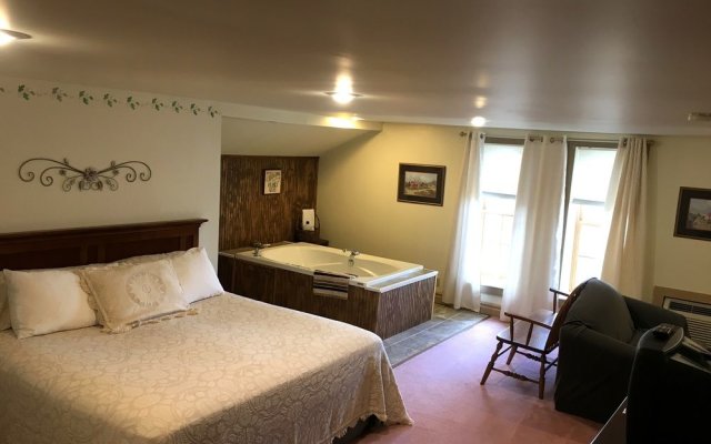 Oak Valley Inn & Suites