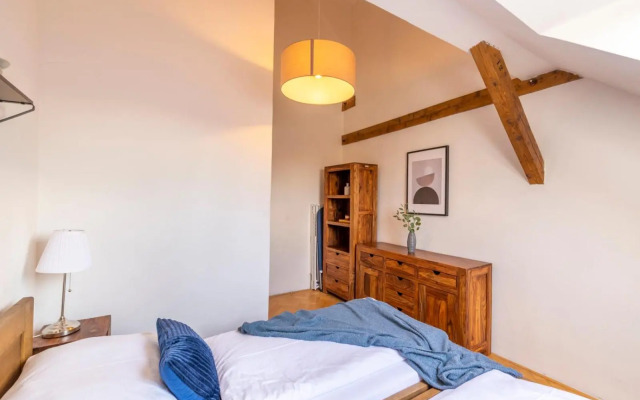 Štupartská 9 - Tyn Church View Apartment with terrace