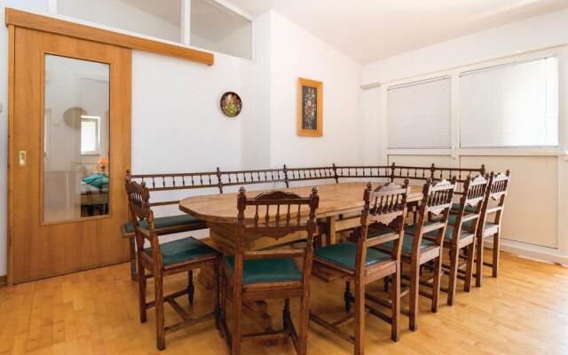 Beautiful Home in Klenovica With 7 Bedrooms and Wifi