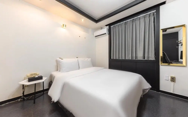 Gunsan THE BRIDGE HOTEL