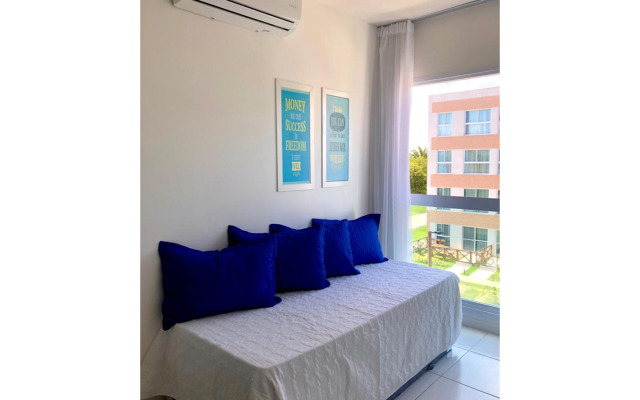 Muro Alto Condominio Club - By AF