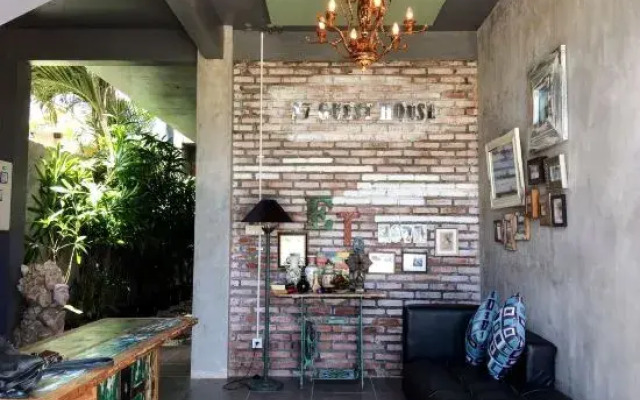A7 Guesthouse