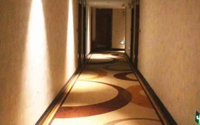 Huasheng International Hotel