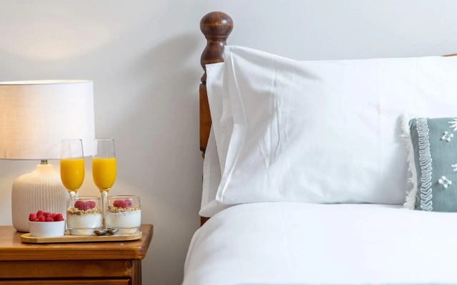 Whitesands Hideaway - STAY three PAY two