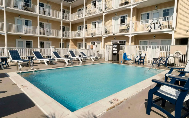 Gateway Hotel & Suites, Ascend Hotel Collection