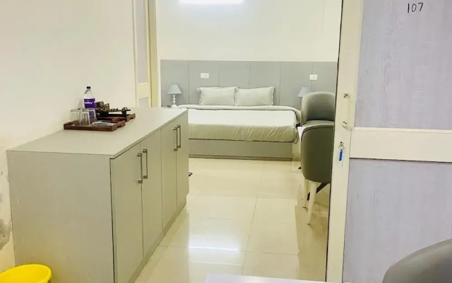 Lords Studio Inn Chintpurni