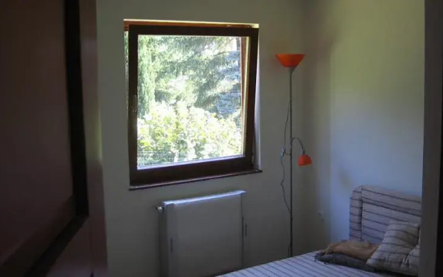 DunaKanyar ApartmanHáz